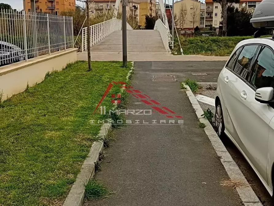 Immagine 22 di Appartamento in vendita  a Livorno