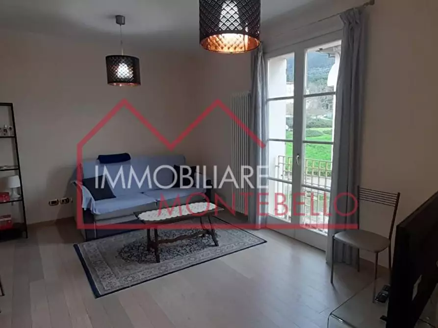 Immagine 2 di Appartamento in vendita  a Massarosa