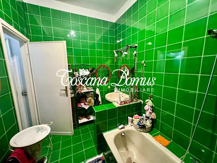 Immagine 25 di Appartamento in vendita  a Siena