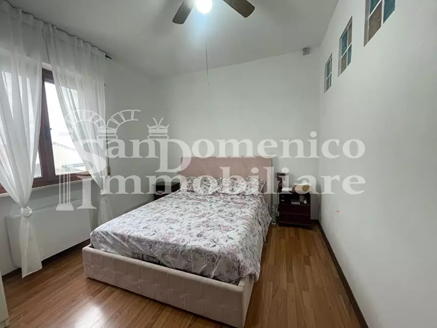 Immagine 11 di Villa in vendita  a Pisa