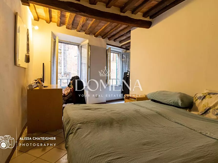 Immagine 15 di Appartamento in vendita  a Siena