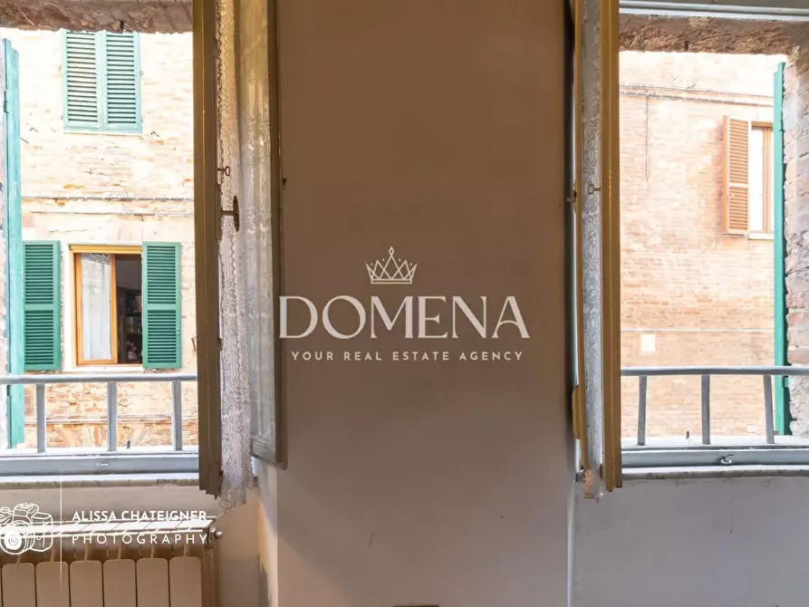 Immagine 16 di Appartamento in vendita  a Siena