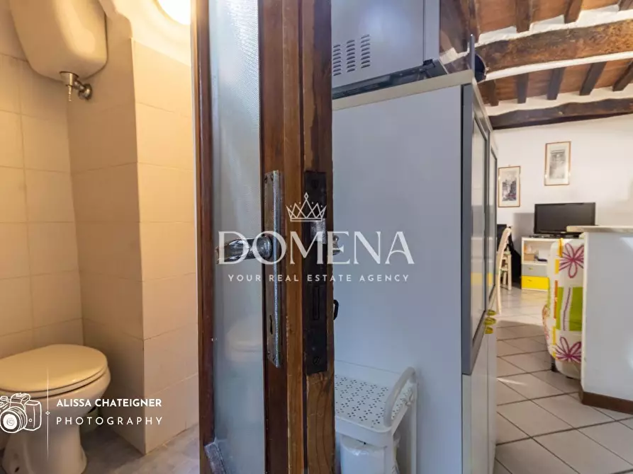 Immagine 7 di Appartamento in vendita  a Siena