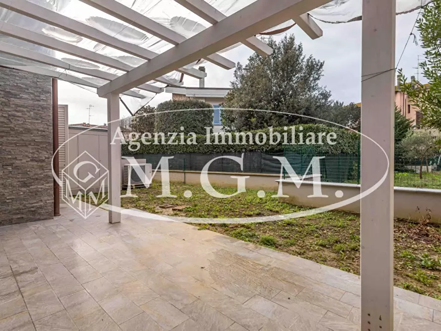 Immagine 13 di Villetta a schiera in vendita  a Fucecchio