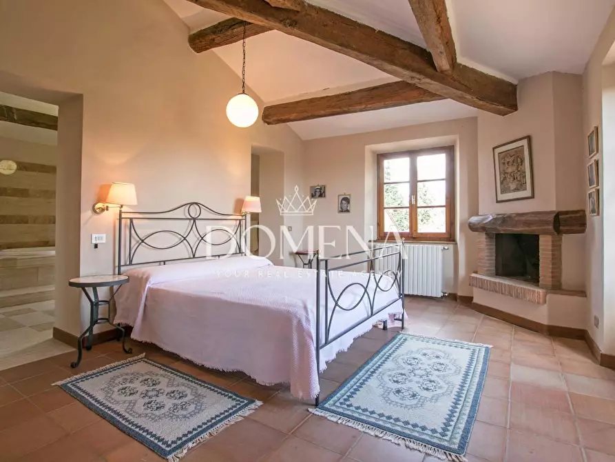 Immagine 21 di Casa colonica in vendita  a Torrita Di Siena