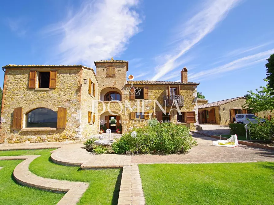 Immagine 1 di Casa colonica in vendita  a Torrita Di Siena