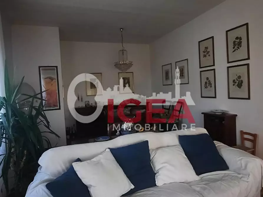 Immagine 22 di Villa in vendita  a Monteriggioni