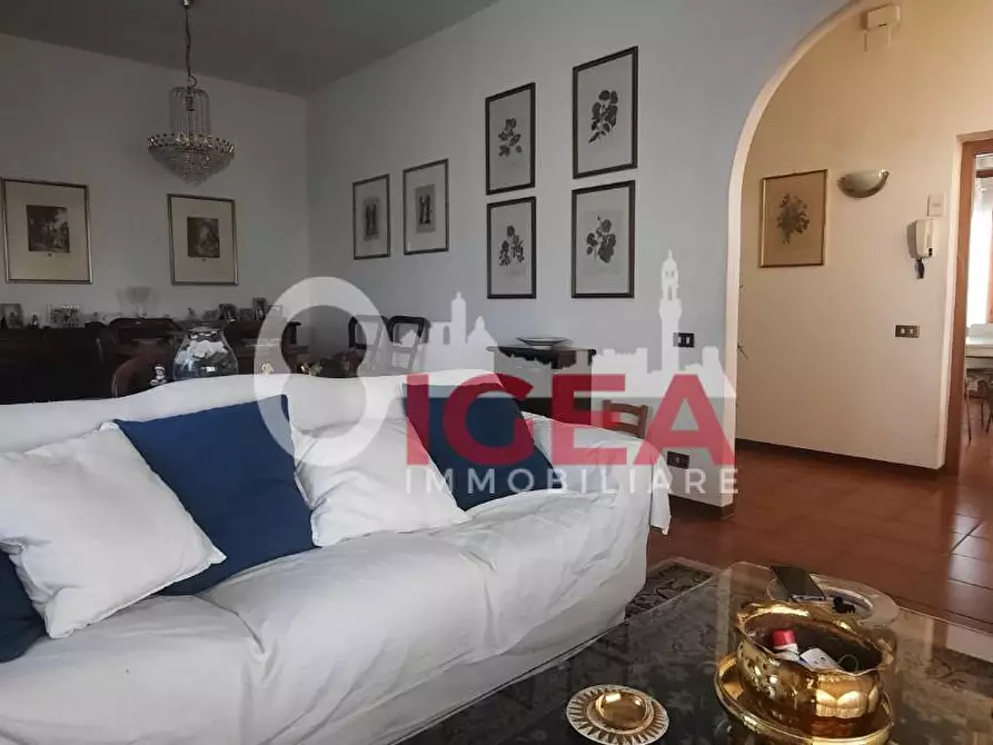 Immagine 24 di Villa in vendita  a Monteriggioni