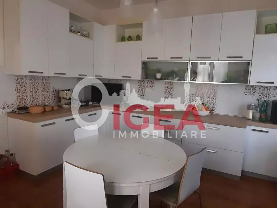 Immagine 6 di Villa in vendita  a Monteriggioni