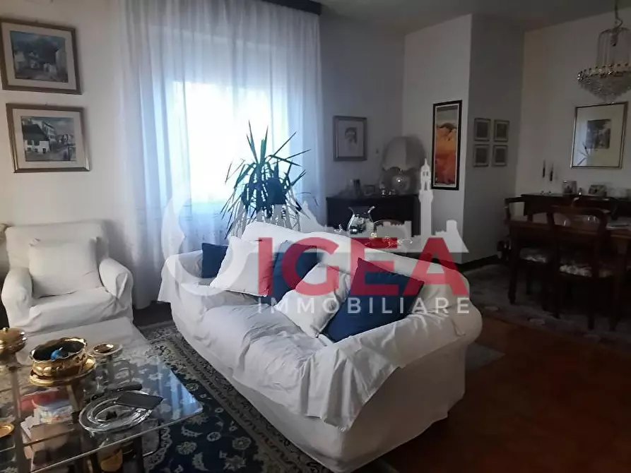 Immagine 23 di Villa in vendita  a Monteriggioni