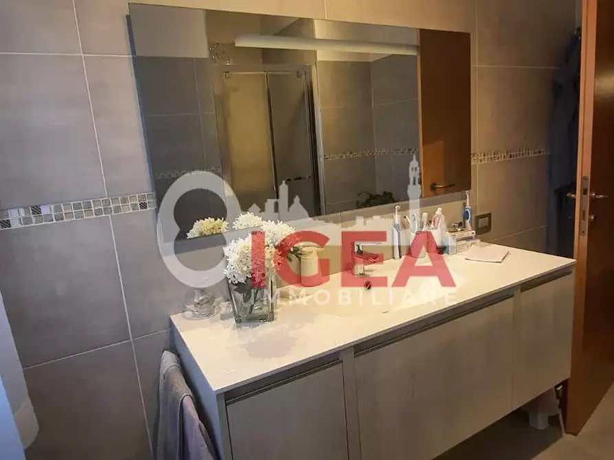 Immagine 28 di Villa in vendita  a Monteriggioni