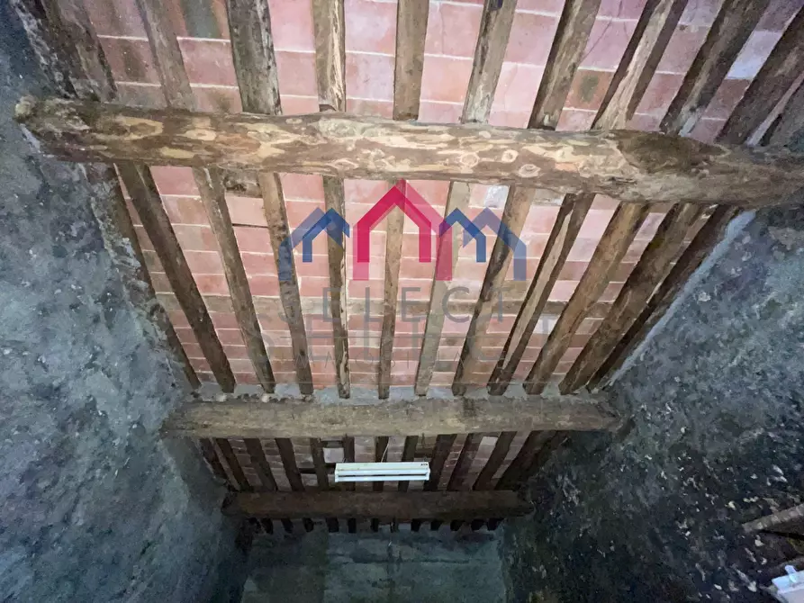 Immagine 58 di Casa semindipendente in vendita  a Bagni Di Lucca