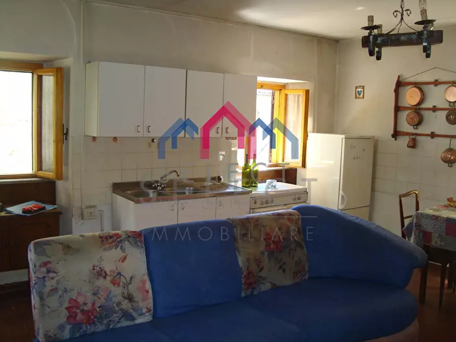 Immagine 12 di Casa semindipendente in vendita  a Bagni Di Lucca