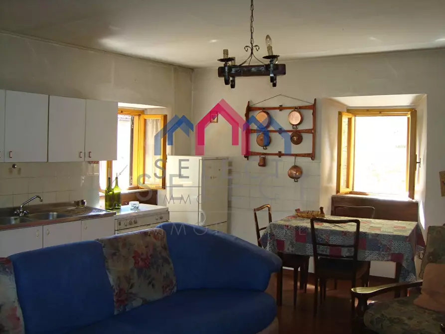 Immagine 11 di Casa semindipendente in vendita  a Bagni Di Lucca