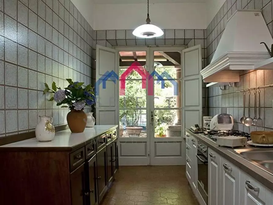 Immagine 19 di Villa in vendita  a Bagni Di Lucca