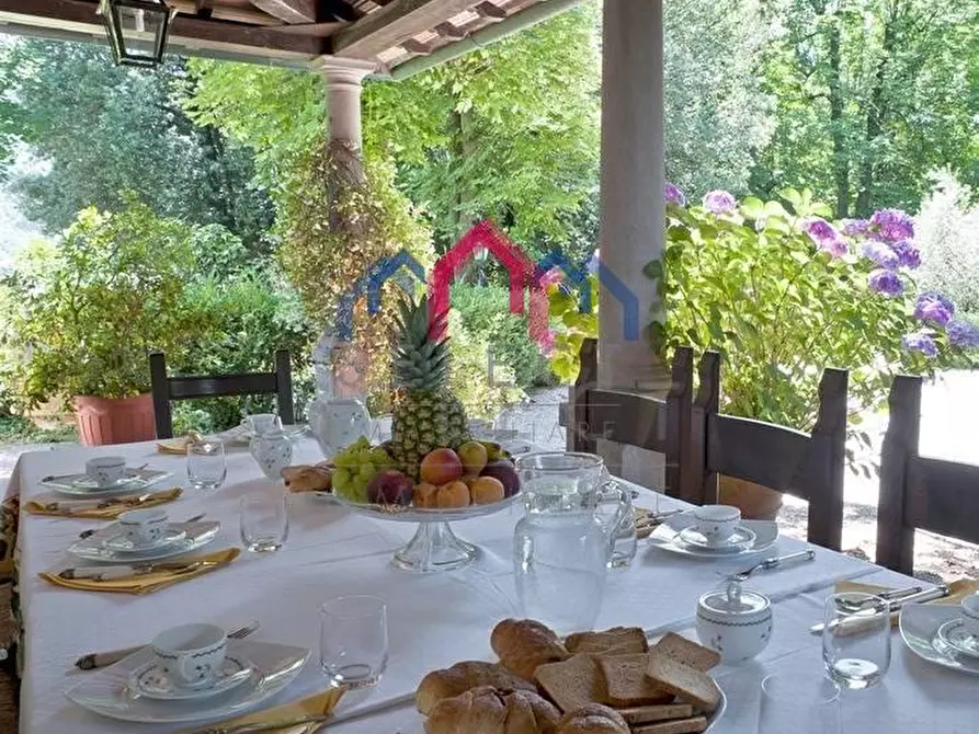 Immagine 17 di Villa in vendita  a Bagni Di Lucca