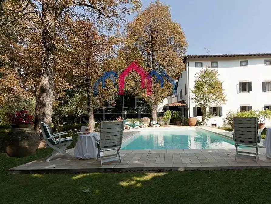 Immagine 14 di Villa in vendita  a Bagni Di Lucca