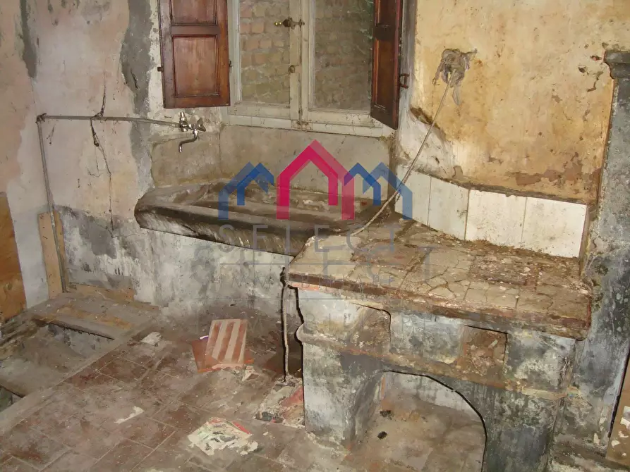 Immagine 11 di Casa semindipendente in vendita  a Bagni Di Lucca