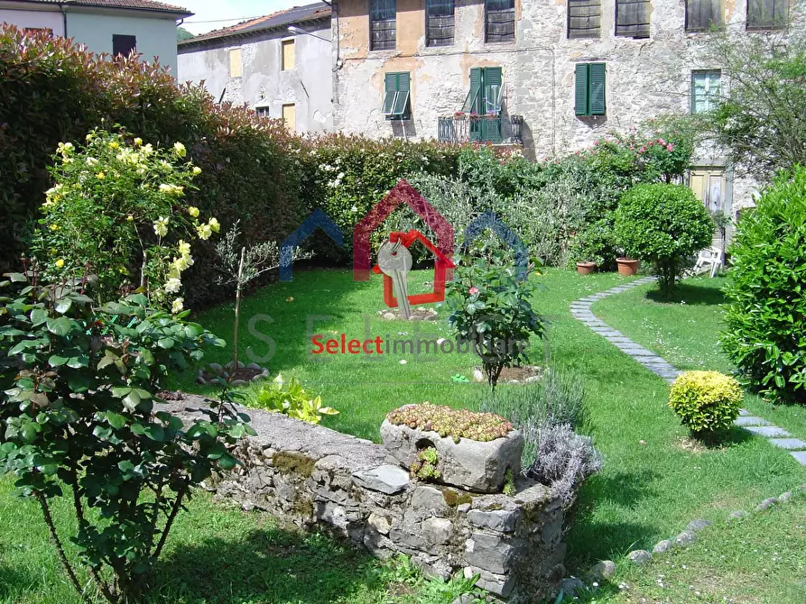 Immagine 6 di Casa semindipendente in vendita  a Borgo A Mozzano
