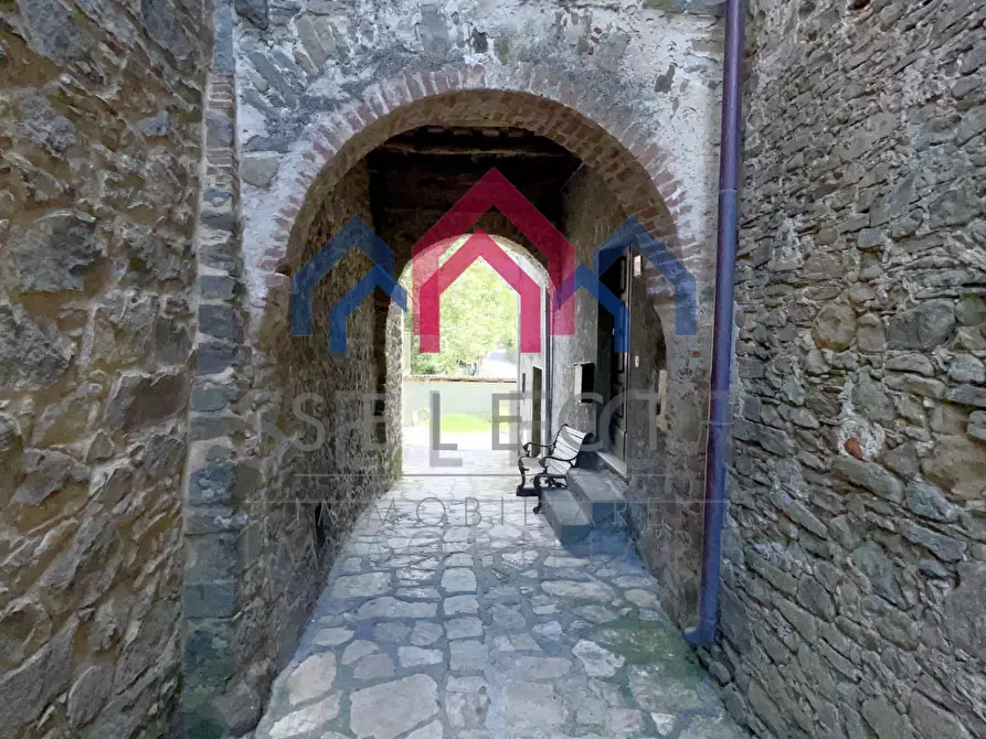 Immagine 11 di Casa semindipendente in vendita  a Bagni Di Lucca