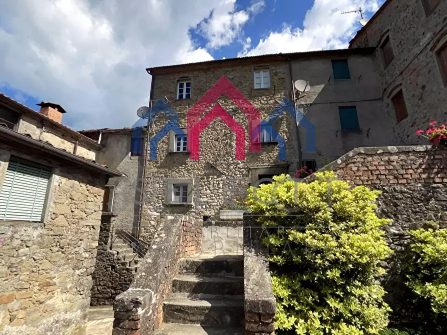 Immagine 41 di Casa semindipendente in vendita  a Bagni Di Lucca