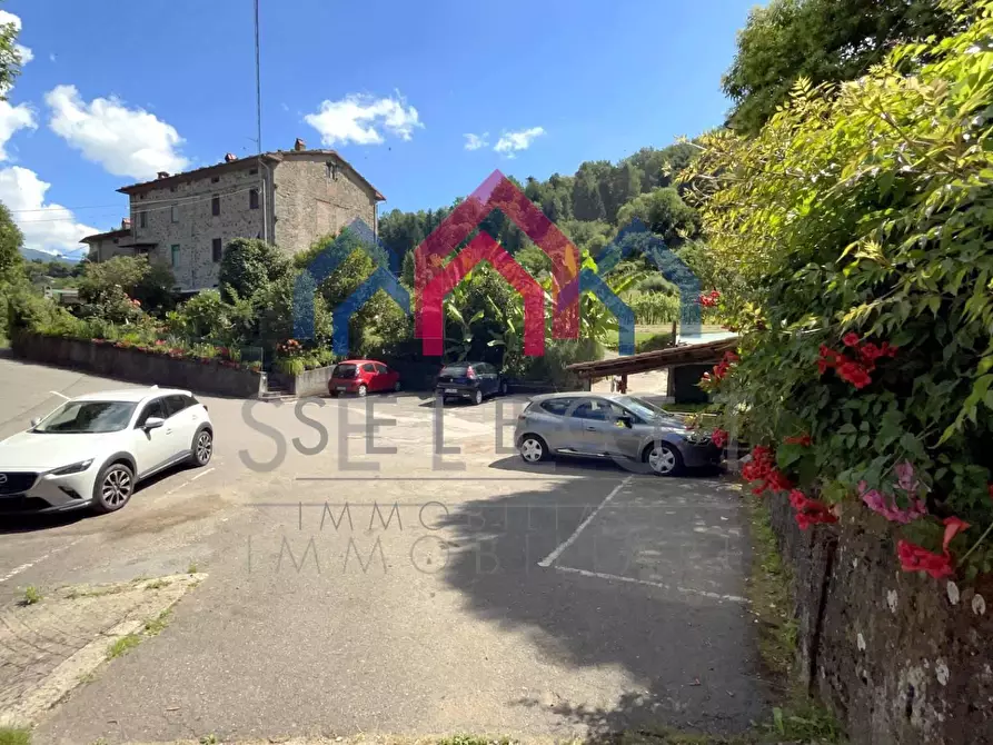 Immagine 3 di Casa semindipendente in vendita  a Bagni Di Lucca