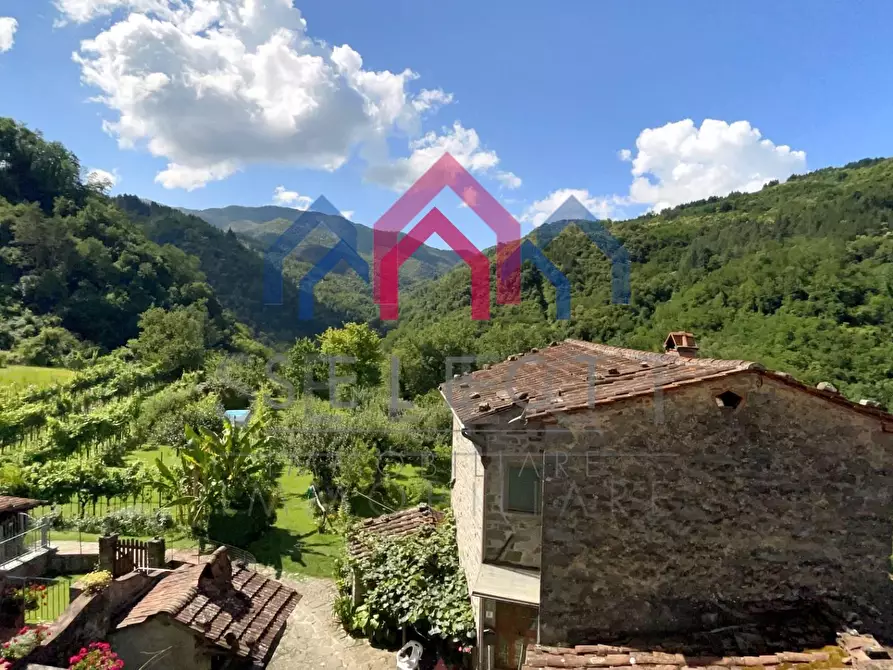 Immagine 35 di Casa semindipendente in vendita  a Bagni Di Lucca
