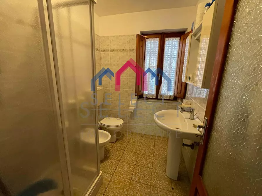 Immagine 11 di Casa semindipendente in vendita  a Bagni Di Lucca