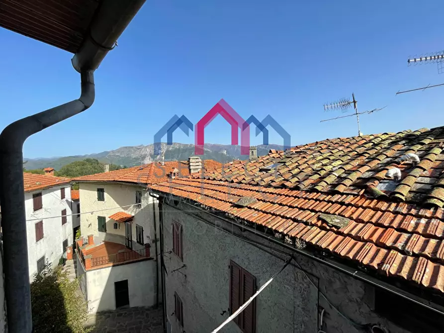 Immagine 19 di Casa semindipendente in vendita  a Bagni Di Lucca