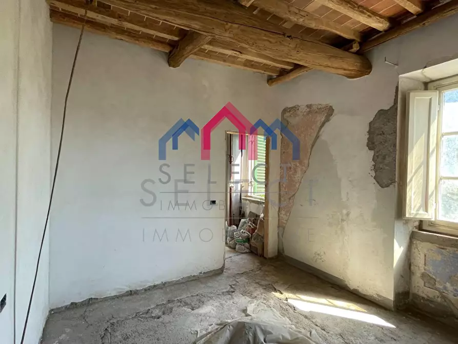Immagine 42 di Villa in vendita  a Pescaglia