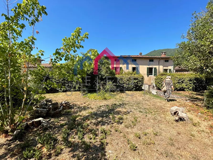 Immagine 69 di Villa in vendita  a Pescaglia