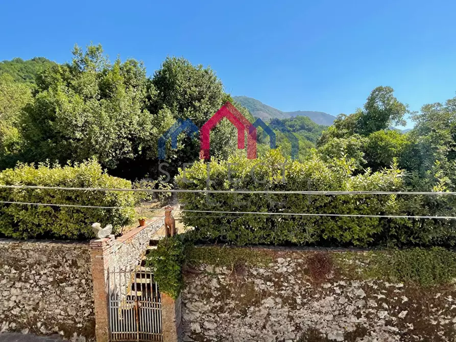 Immagine 65 di Villa in vendita  a Pescaglia