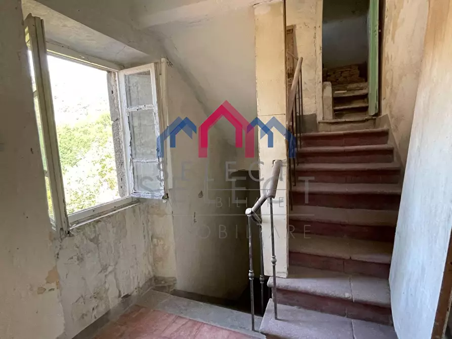 Immagine 57 di Villa in vendita  a Pescaglia