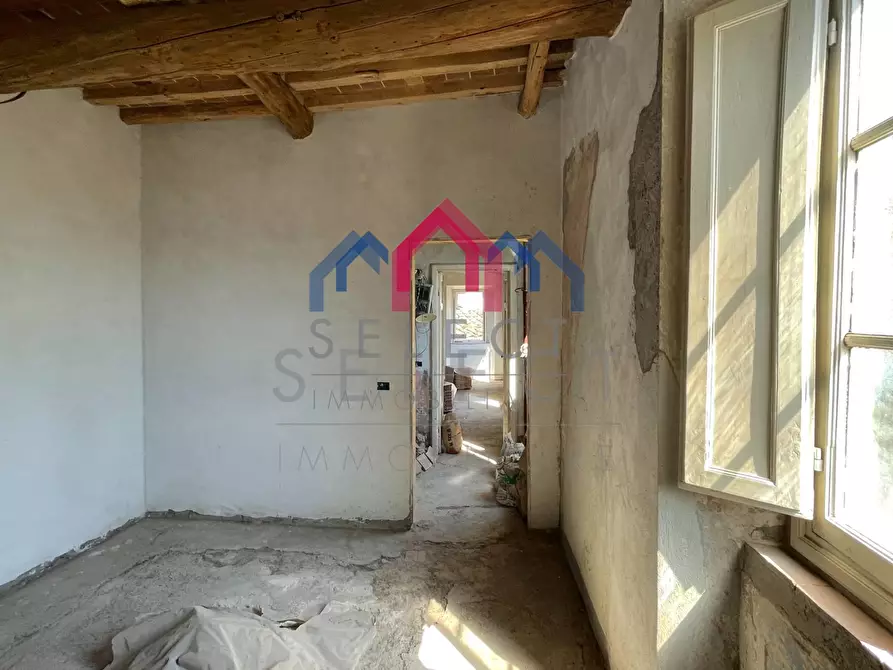 Immagine 44 di Villa in vendita  a Pescaglia