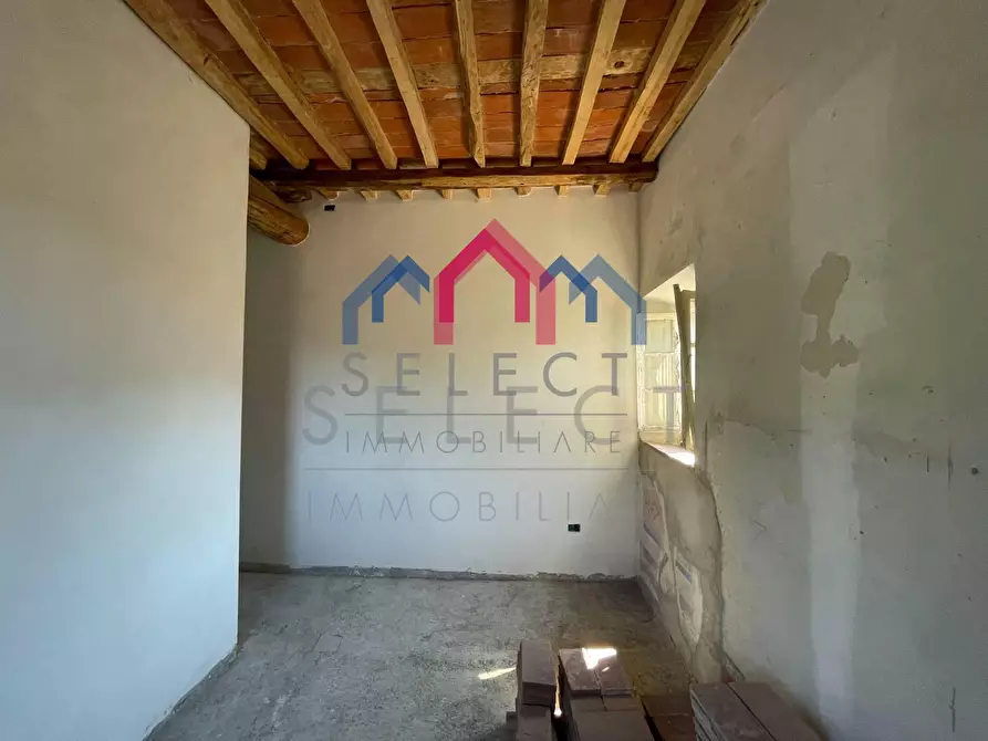 Immagine 35 di Villa in vendita  a Pescaglia