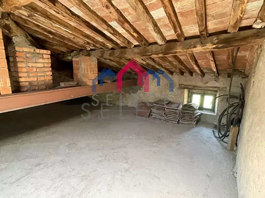Immagine 61 di Villa in vendita  a Pescaglia