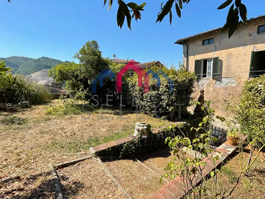Immagine 79 di Villa in vendita  a Pescaglia