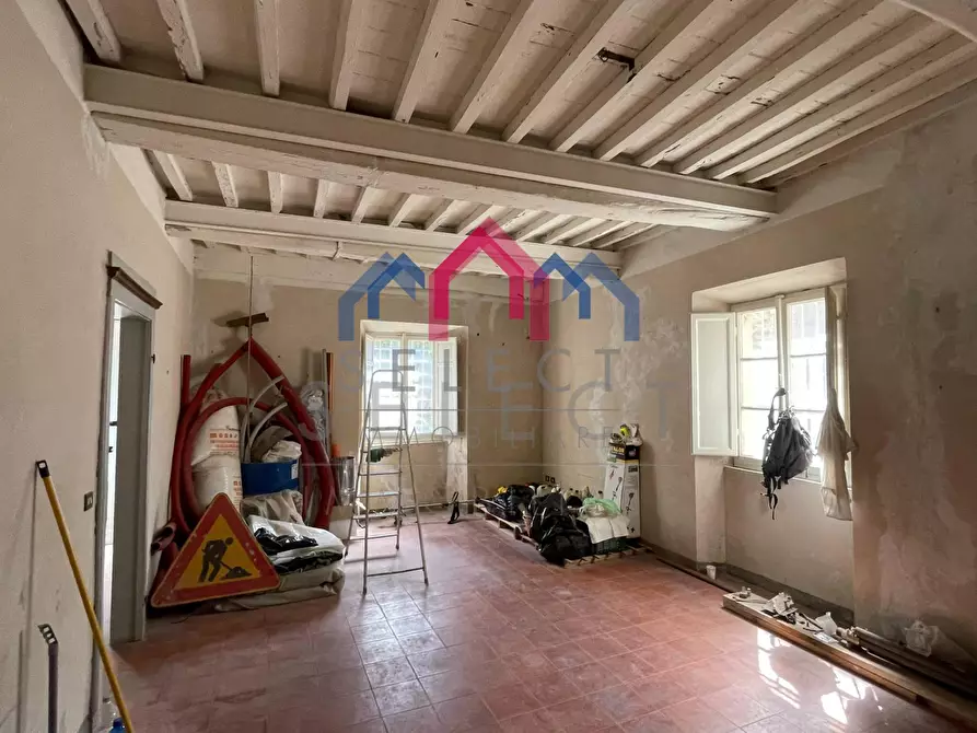 Immagine 12 di Villa in vendita  a Pescaglia