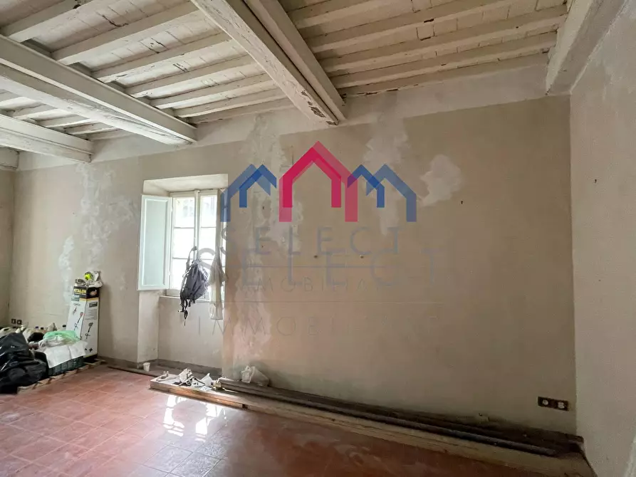 Immagine 10 di Villa in vendita  a Pescaglia