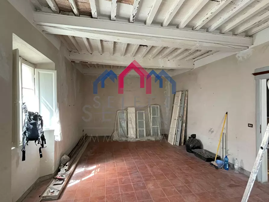 Immagine 15 di Villa in vendita  a Pescaglia