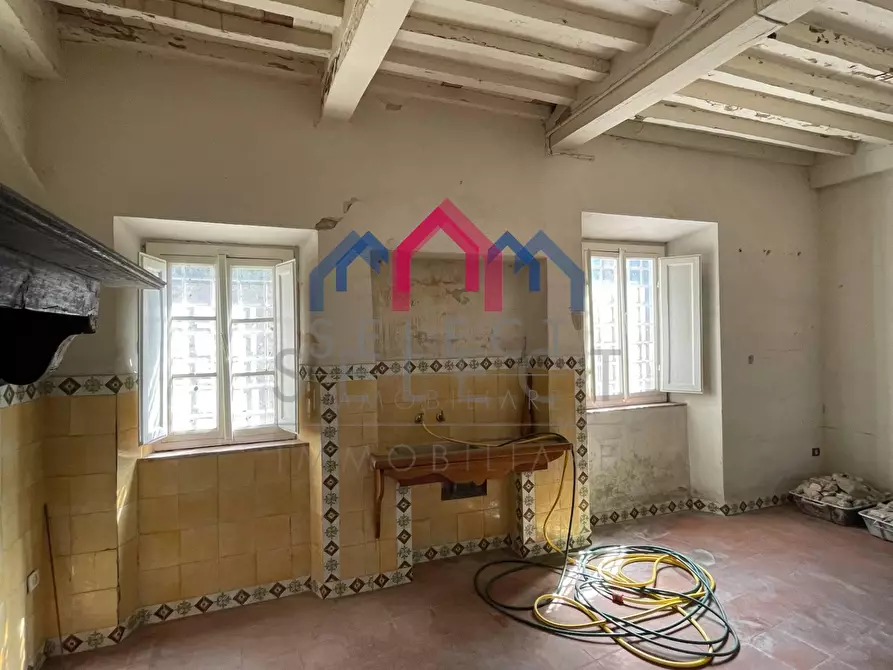 Immagine 18 di Villa in vendita  a Pescaglia