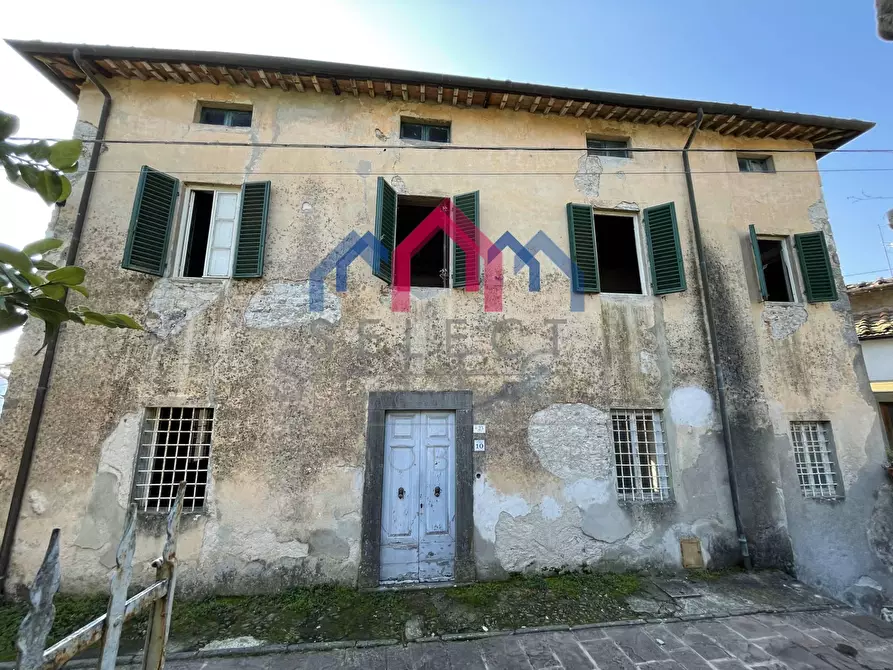 Immagine 4 di Villa in vendita  a Pescaglia