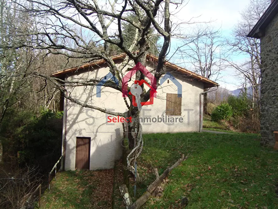 Immagine 8 di Rustico / casale in vendita  a Bagni Di Lucca