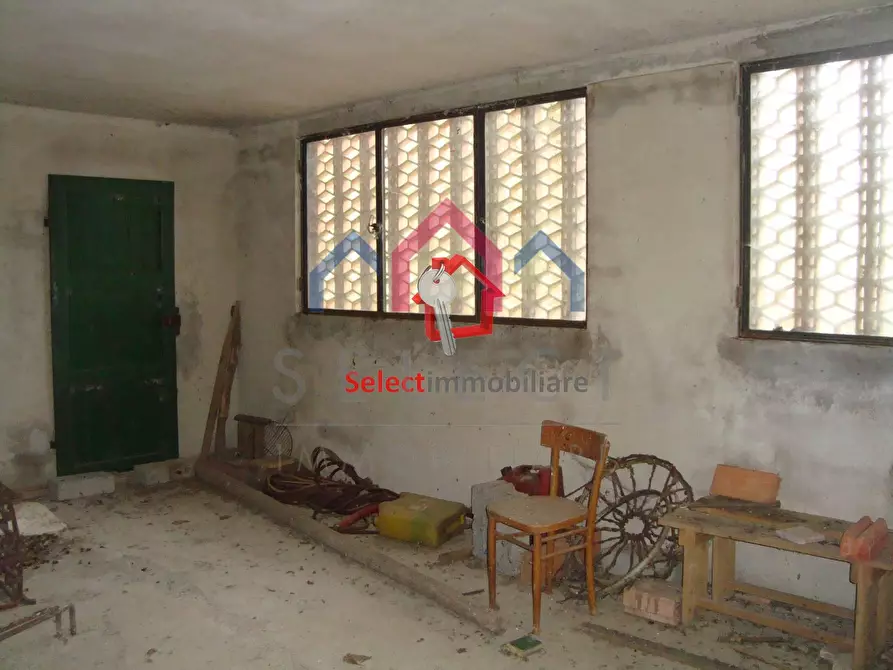 Immagine 22 di Rustico / casale in vendita  a Bagni Di Lucca