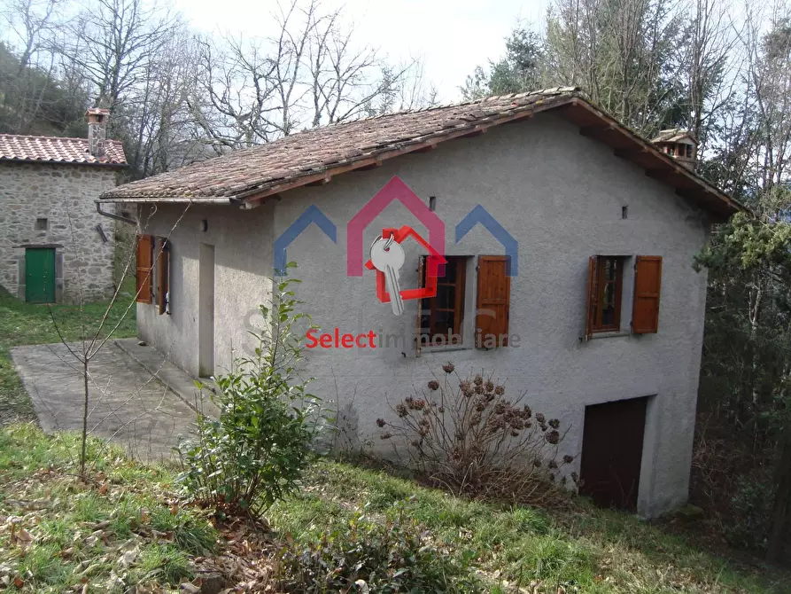Immagine 4 di Rustico / casale in vendita  a Bagni Di Lucca