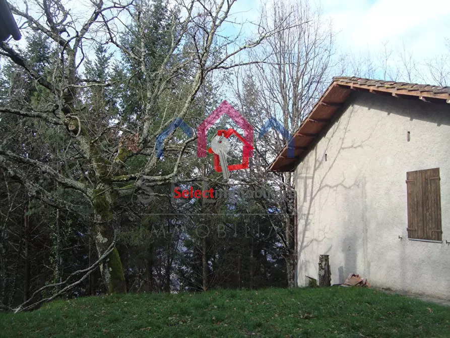 Immagine 7 di Rustico / casale in vendita  a Bagni Di Lucca