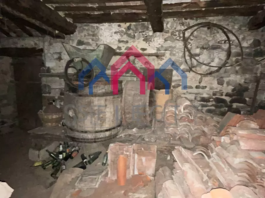 Immagine 61 di Casa semindipendente in vendita  a Borgo A Mozzano