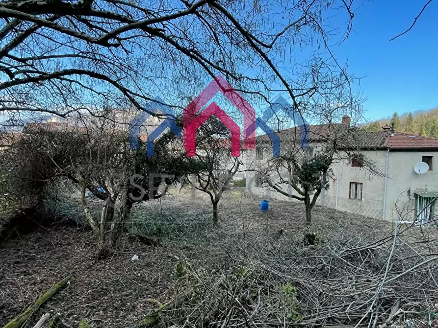 Immagine 15 di Casa semindipendente in vendita  a Borgo A Mozzano