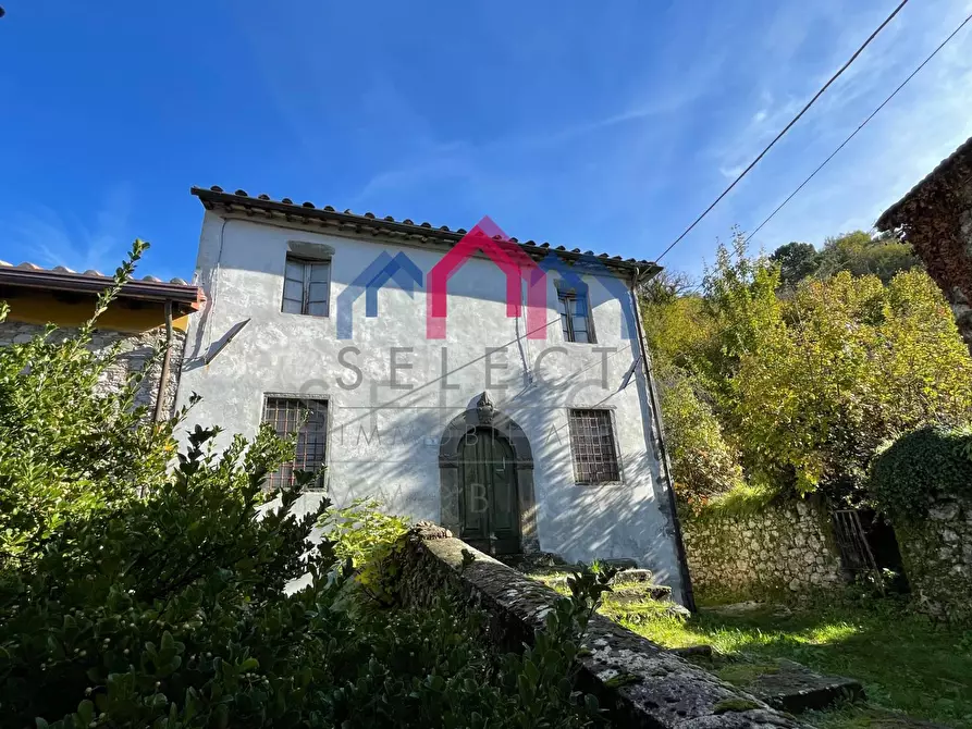 Immagine 3 di Casa semindipendente in vendita  a Borgo A Mozzano