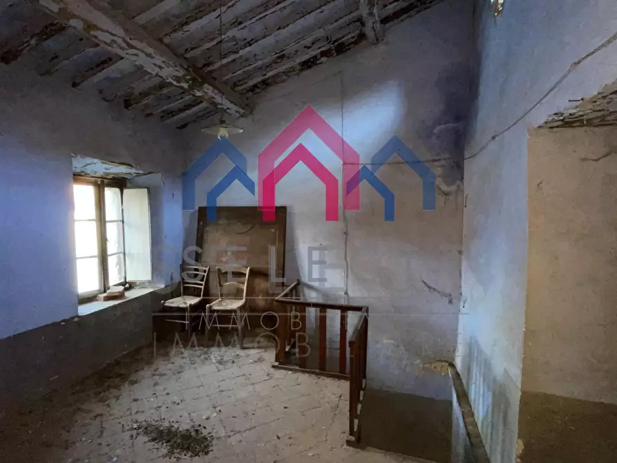 Immagine 41 di Casa semindipendente in vendita  a Borgo A Mozzano